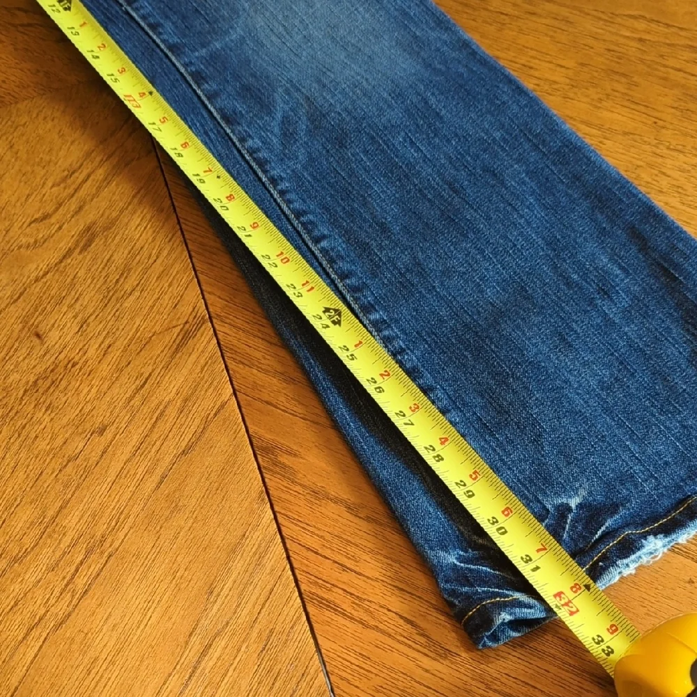 Y2K American Eagle Classic Blue Lightly Distressed Jeans Artist Flare